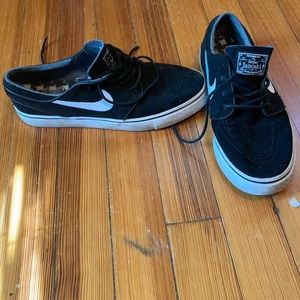 Stefan Janoski Black Nike Skate Shoe